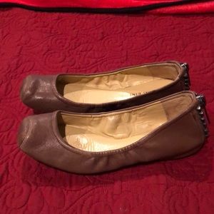 Gianni Bini flats